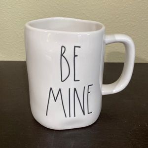 New Rae Dunn Be Mine ❤️ ceramic mug